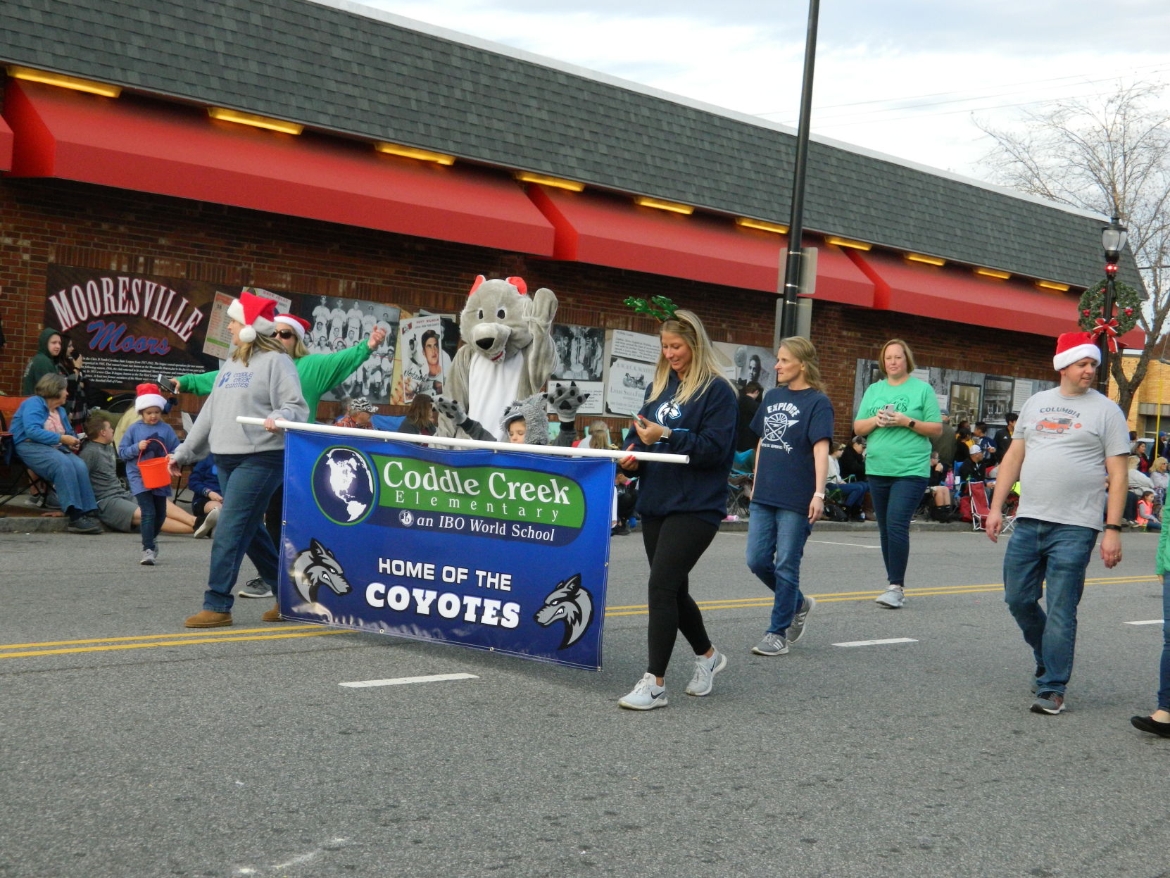 Mooresville Christmas Parade (322).JPG